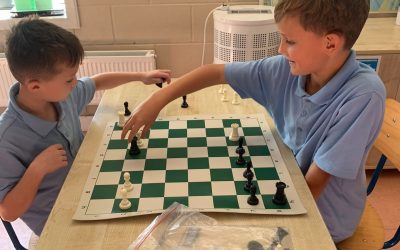4th Class enjoying Chess